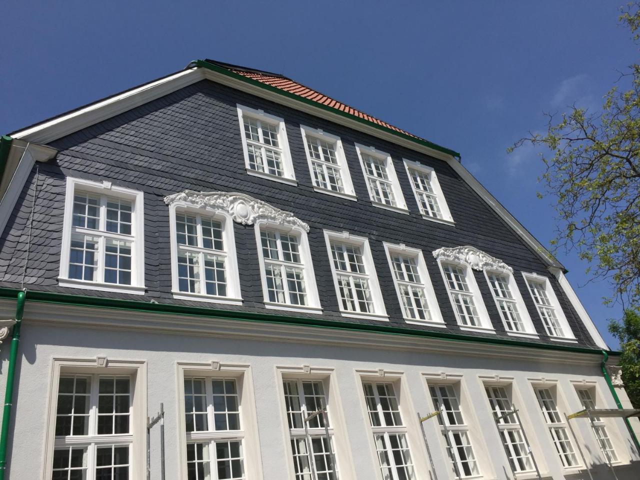 Schulhaus Hotel 施韦尔姆 外观 照片